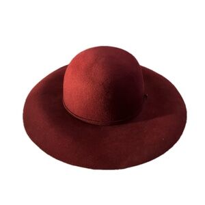 Burgundy Wool Woman’s fall hat